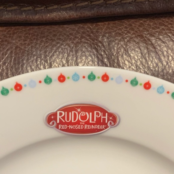 Rudolph the Red-Nosed Reindeer Dinner Plate - Santa Rudolph Gifts Christmas Tree - Picture 2 of 7